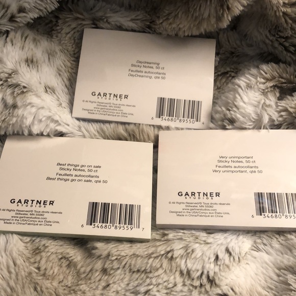 Assorted Bundle of sticky notes & tabs - Picture 10 of 13